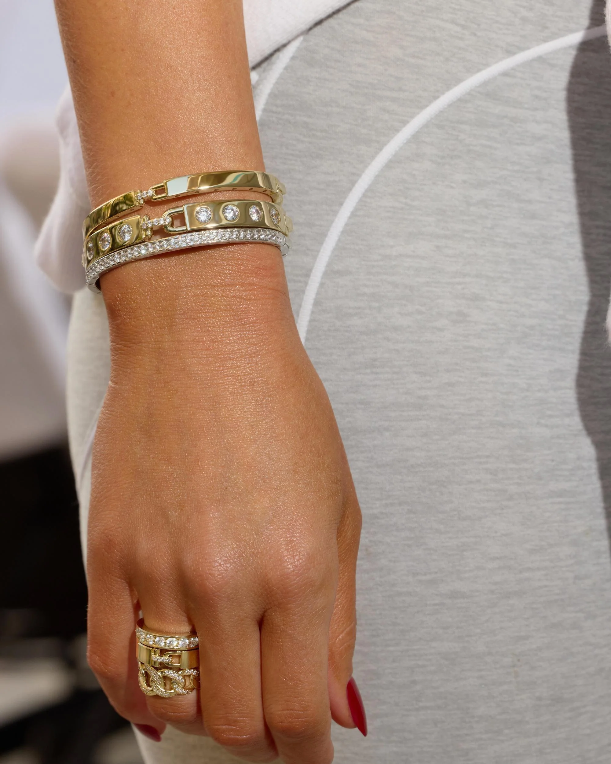 Ashley Lock Cuff 6mm - Gold|White Diamondettes - Image 8