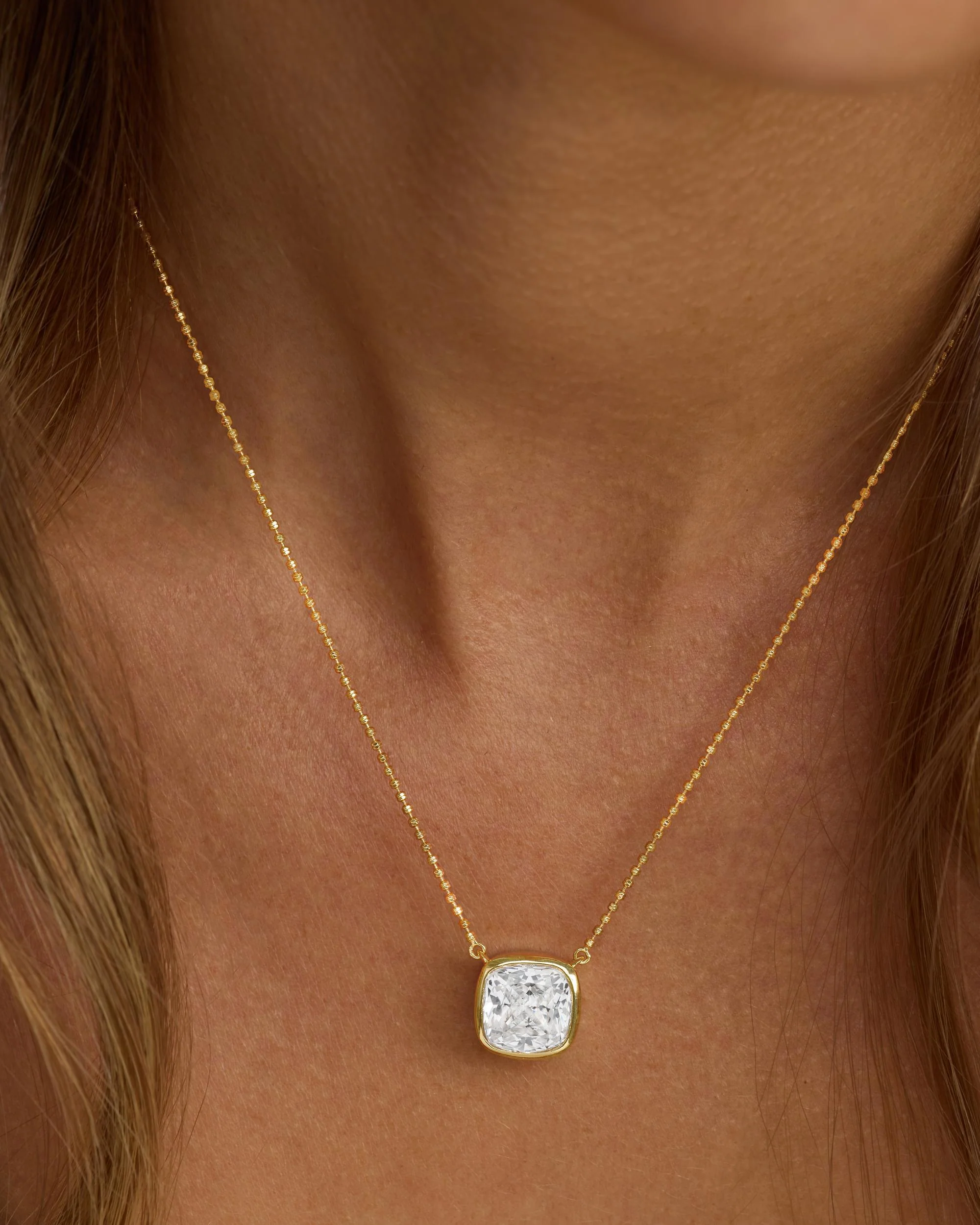 Hello Flawless Necklace - Gold|White Diamondettes - Image 2